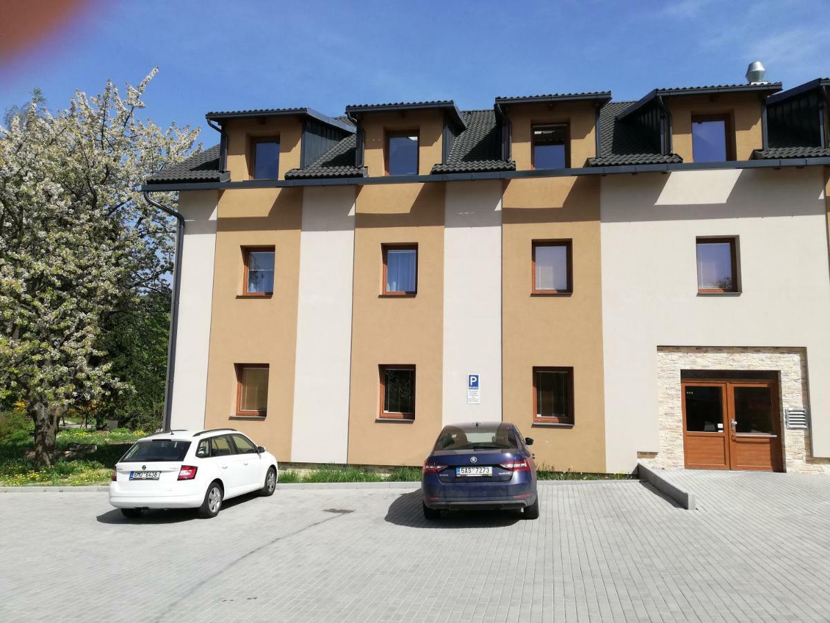 Apartman U Zamku Лоучна-над-Десноу Екстер'єр фото